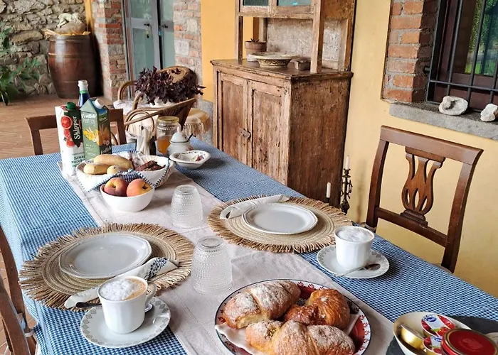 לינה וארוחת בוקר Al Castello