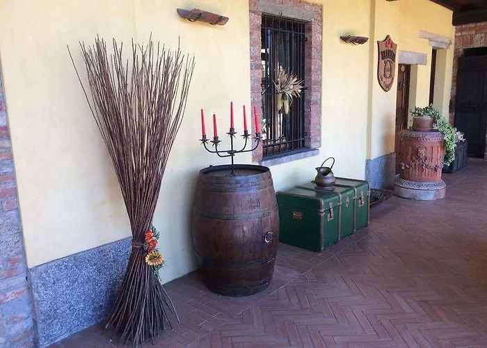 לינה וארוחת בוקר Al Castello Casale Litta